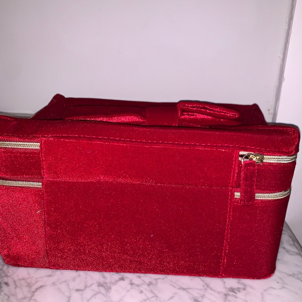 ❤️ESTEE LAUDER COSMETICS FAUX VELVET COSMETIC AND JEWELRY ZIPPERED BAG❤️ - Picture 4 of 7